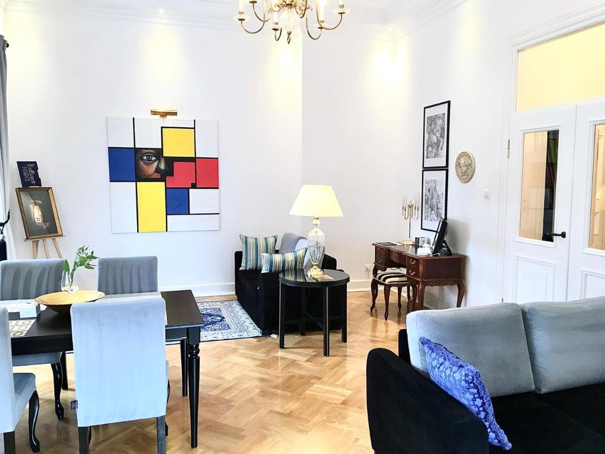 Mondrian Luxury Suites & Apartments Market Square I Warsaw Ngoại thất bức ảnh