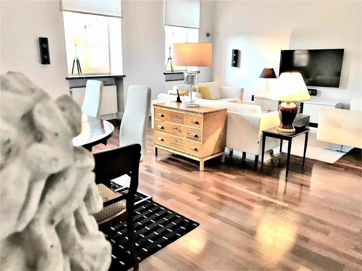 Mondrian Luxury Suites & Apartments Market Square I Warsaw Ngoại thất bức ảnh
