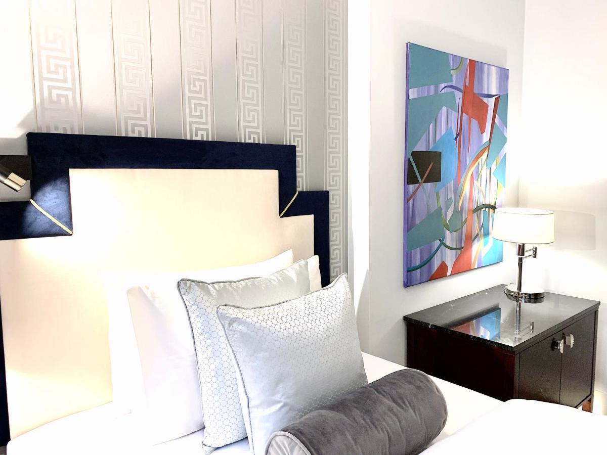 Mondrian Luxury Suites & Apartments Market Square I Warsaw Ngoại thất bức ảnh