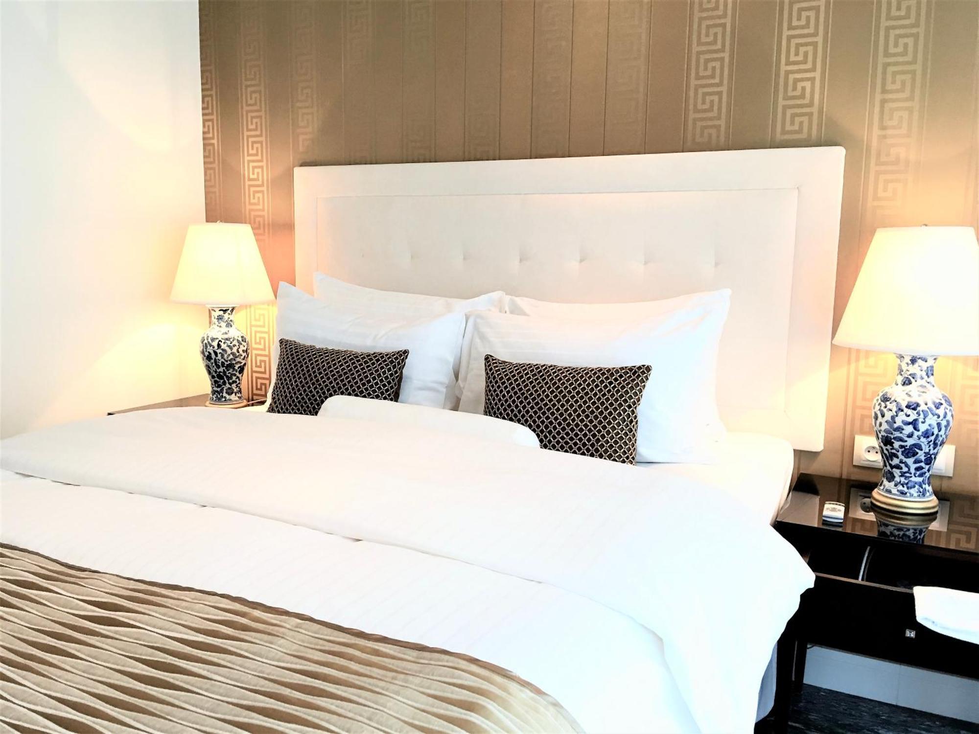 Mondrian Luxury Suites & Apartments Market Square I Warsaw Phòng bức ảnh