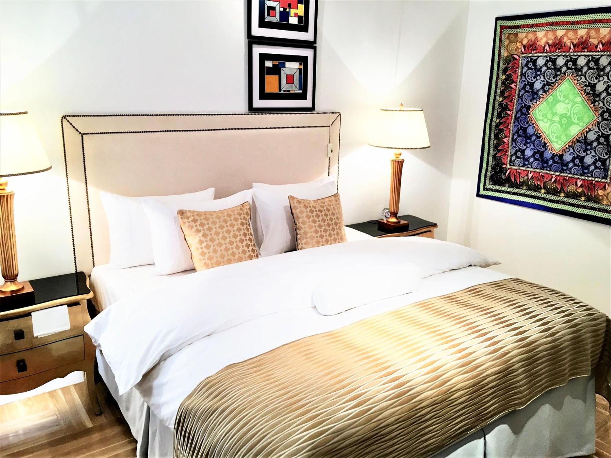 Mondrian Luxury Suites & Apartments Market Square I Warsaw Phòng bức ảnh